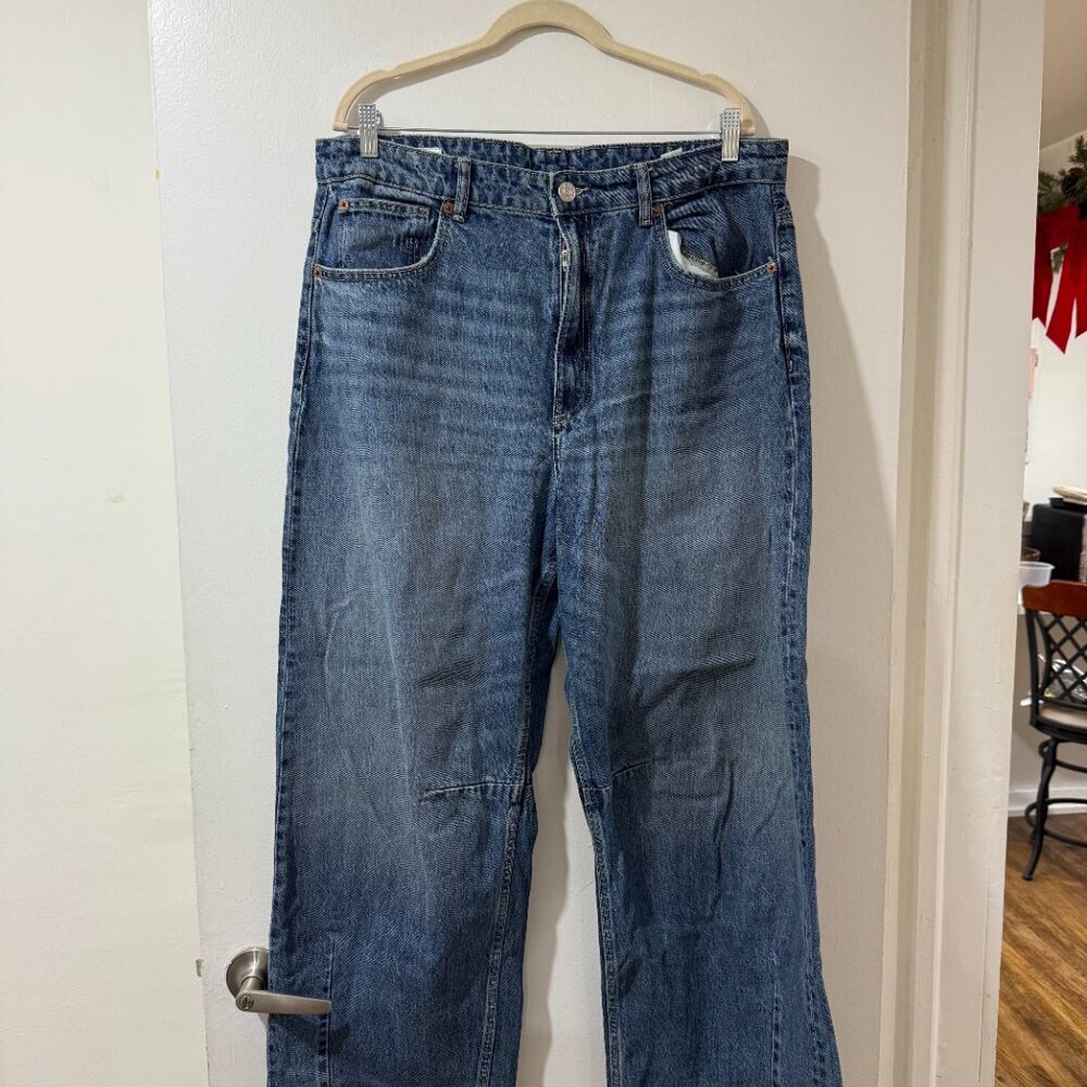 ✨ Zara High-Rise Straight Leg Jeans – Classic Blue Denim (Size US 12 / EUR 44) - Picture 2 of 7